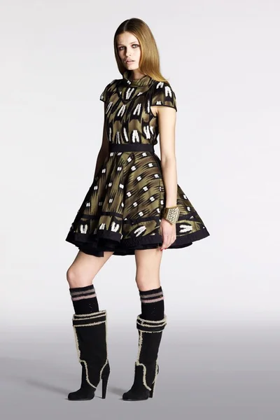 Look 9